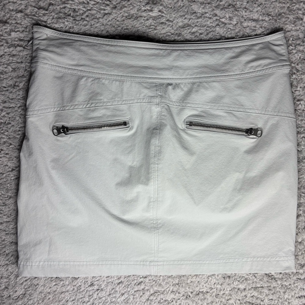 Athleta Skort Womens 4 Activewear Tennis Stretch Resort Trip Travel Gym Training - Picture 5 of 5